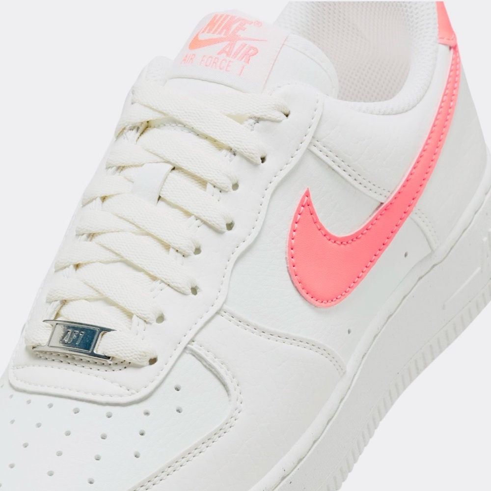 Nike Air Force 1 Sneakers SZ-8.5 NIB